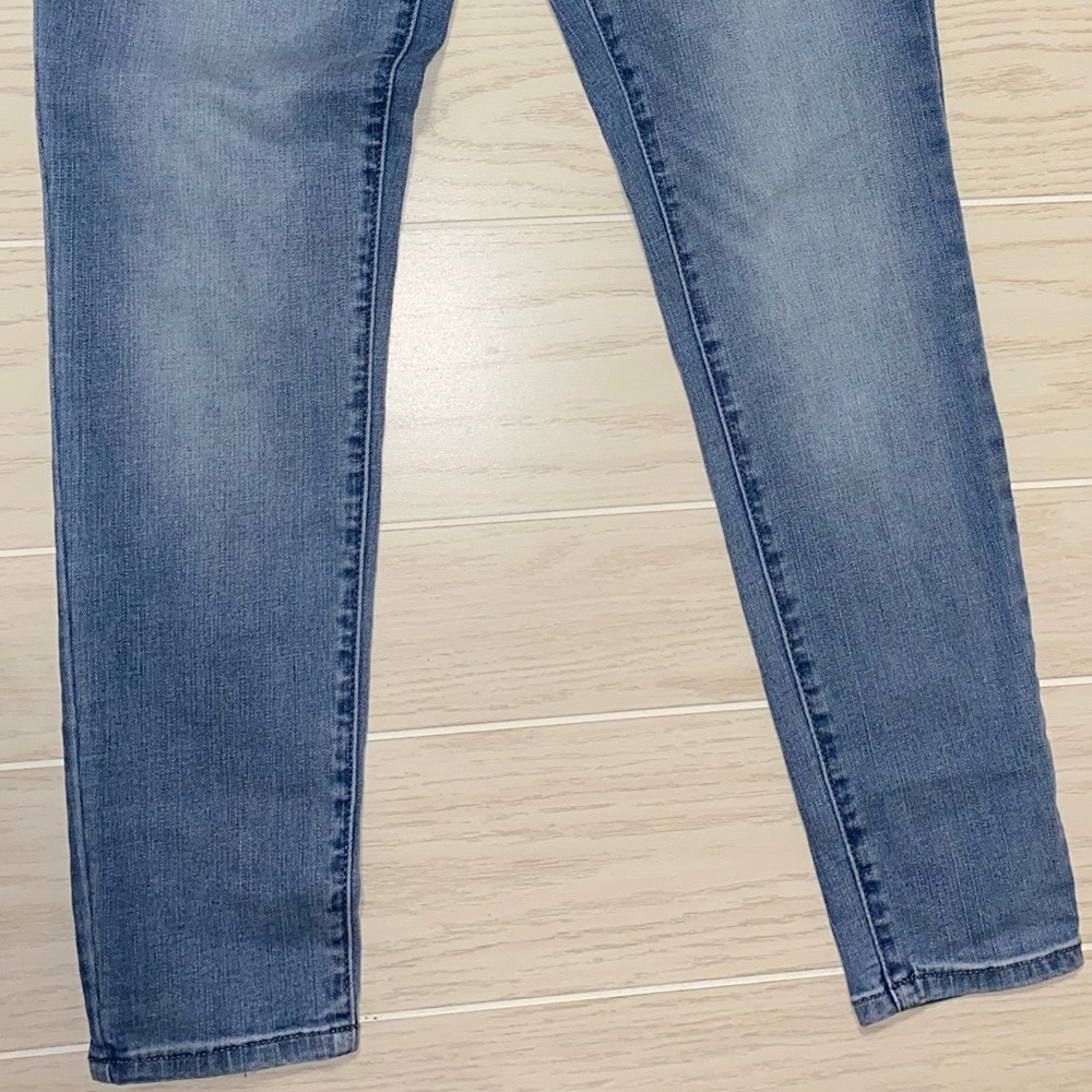 Aero Jeans - Picture 5 of 7